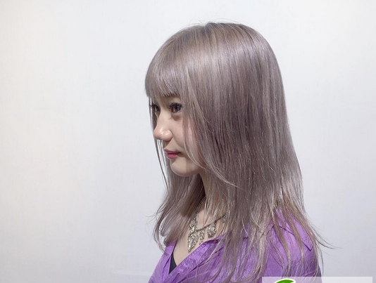 点击大图看下一张：时尚彩色头发效果图 彩色染发正流行