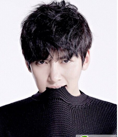 点击大图看下一张：男生最爱的发型新款 韩式蓬松定位烫发型