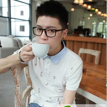 点击大图看下一张：胖脸男生适合的发型