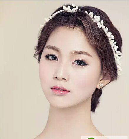 点击大图看下一张：韩式新娘发型大全　唯美新娘发型图片