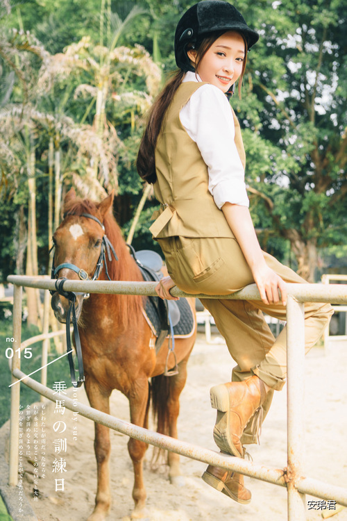 点击大图看下一张：马术的训练日