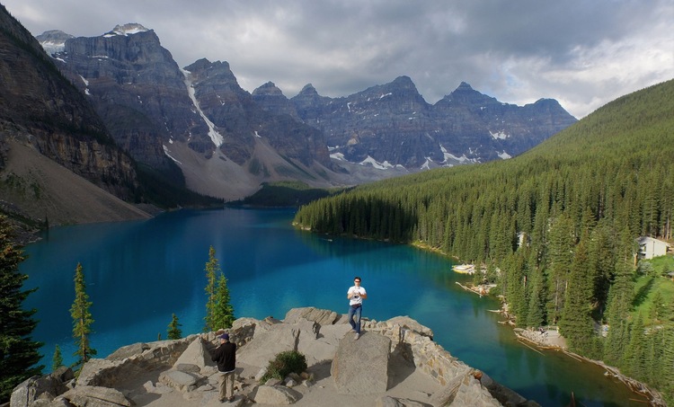 点击大图看下一张:航拍加拿大
