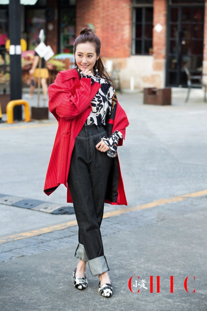 点击大图看下一张：时尚最时尚!李纯初秋演绎帅气御姐范