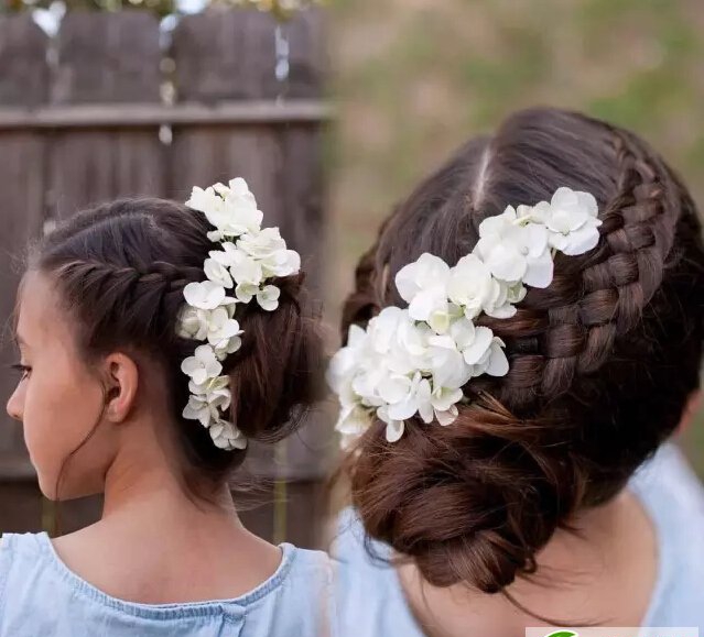 点击大图看下一张：小女孩花样编发每天不重样