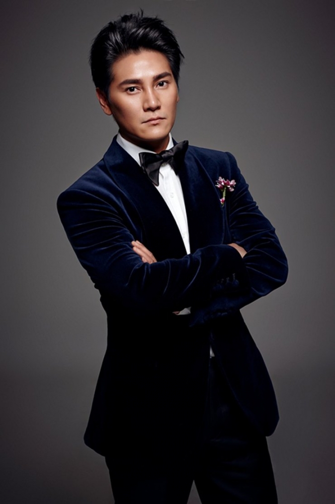 点击大图看下一张：丁子峻最新写真曝光