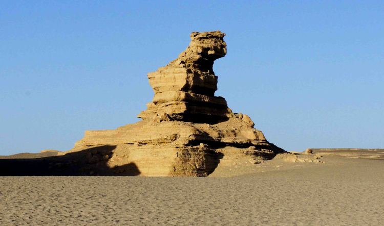 点击大图看下一张：甘肃大环线旅游 敦煌雅丹