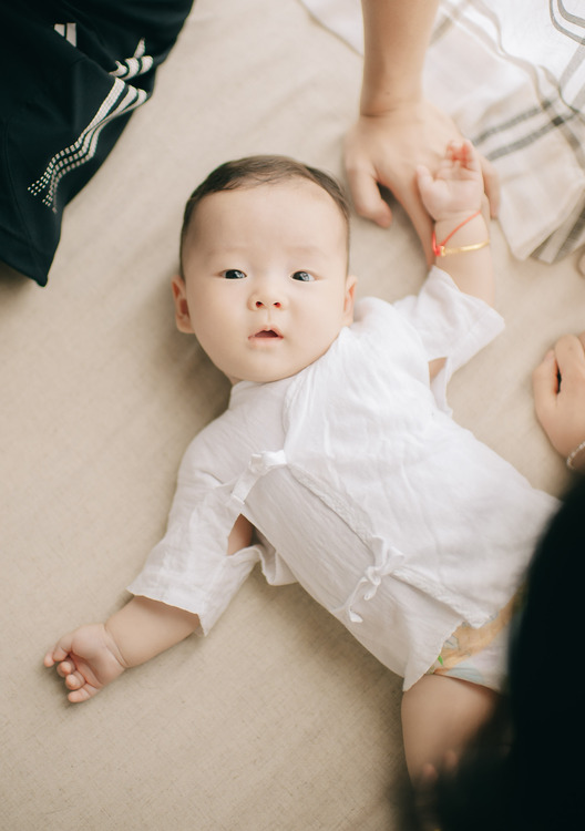 点击大图看下一张:会拍照的爸爸