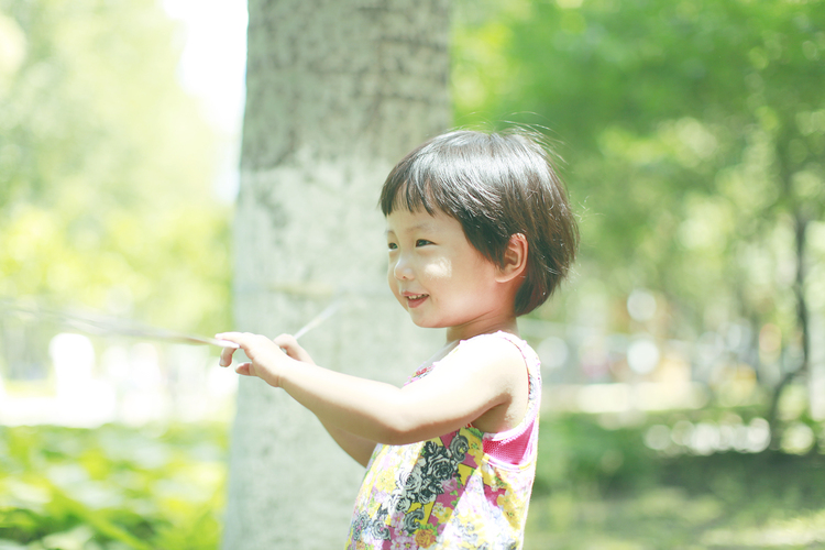 点击大图看下一张：夏日出游的糖妞