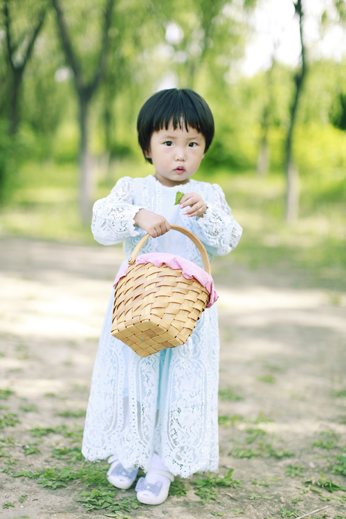 点击大图看下一张：夏日出游的糖妞