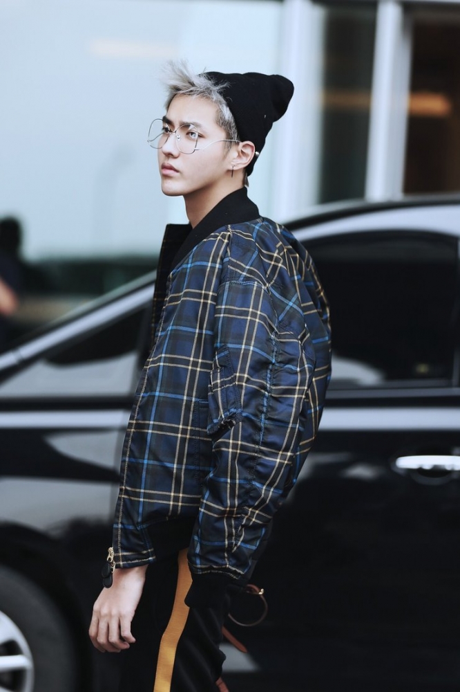 点击大图看下一张：吴亦凡启程伦敦时装周