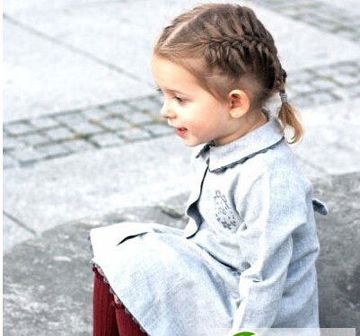 点击大图看下一张：欧美风女童发型 从发型上培养小孩的异域风情