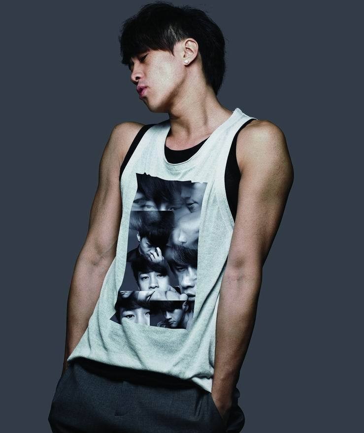 点击大图看下一张：英雄之战何润东剧照曝光 上演肌肉诱惑