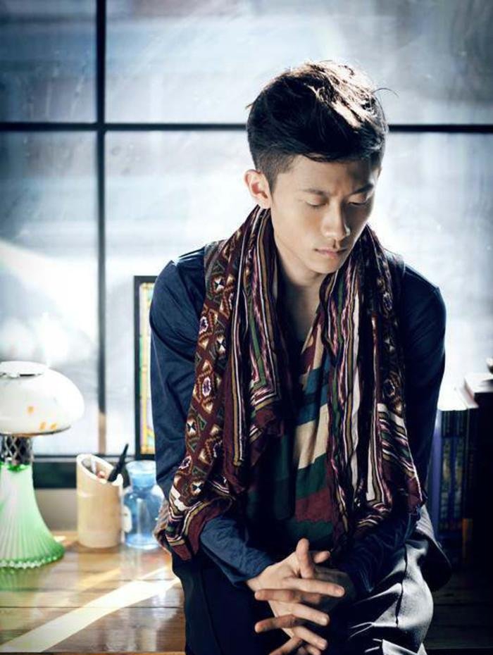 点击大图看下一张：张一山高清图片大全