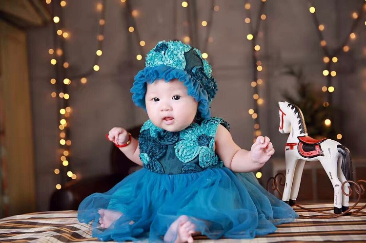 点击大图看下一张：宝宝100天