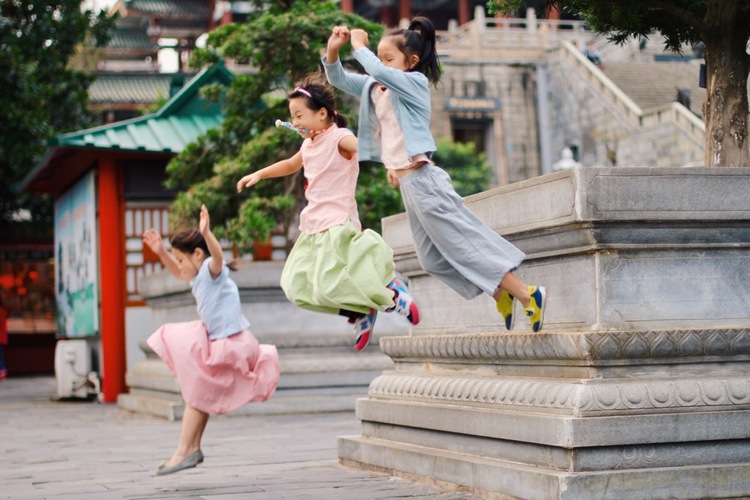 点击大图看下一张：民国美少女