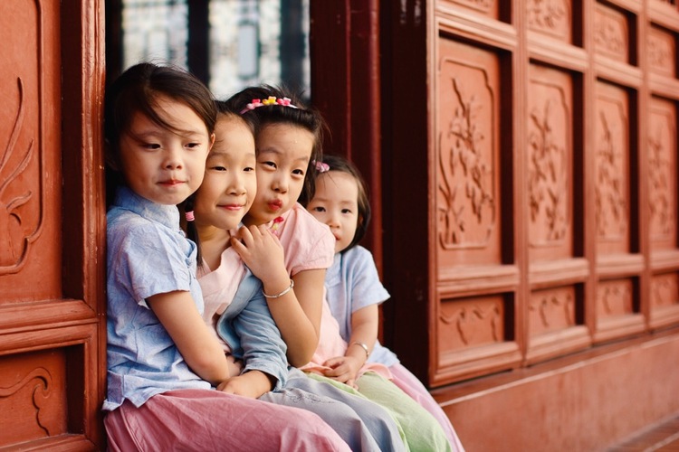 点击大图看下一张：民国美少女