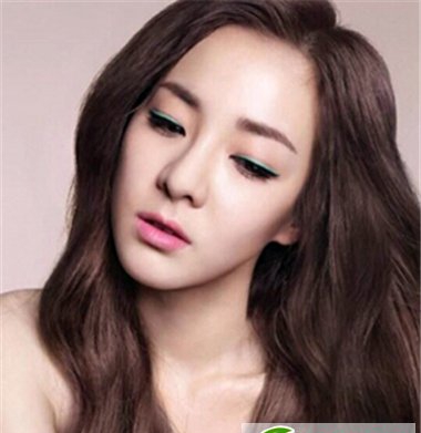 点击大图看下一张：朴山多拉发型怎么弄 甜美时尚韩式发型图片