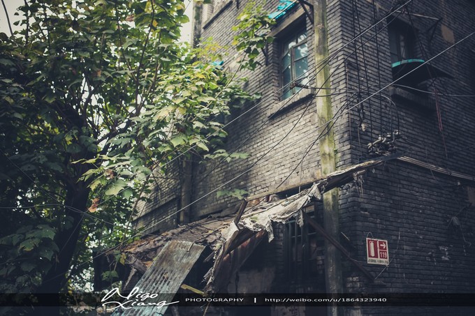 点击大图看下一张:重庆十八梯