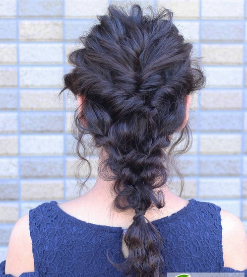 点击大图看下一张：长发编发图片大全 优雅法式编发马尾辫合集