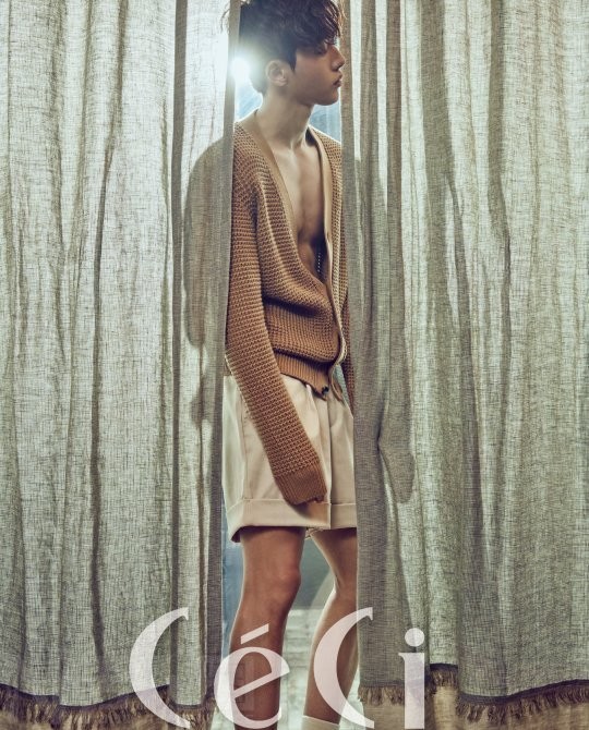 点击大图看下一张：韩国男星南柱赫时尚画报公开