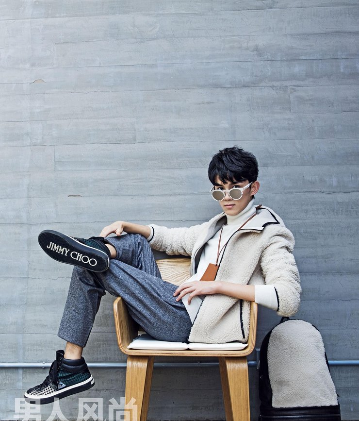 点击大图看下一张:帅气逼人!吴磊深秋时尚大片曝光