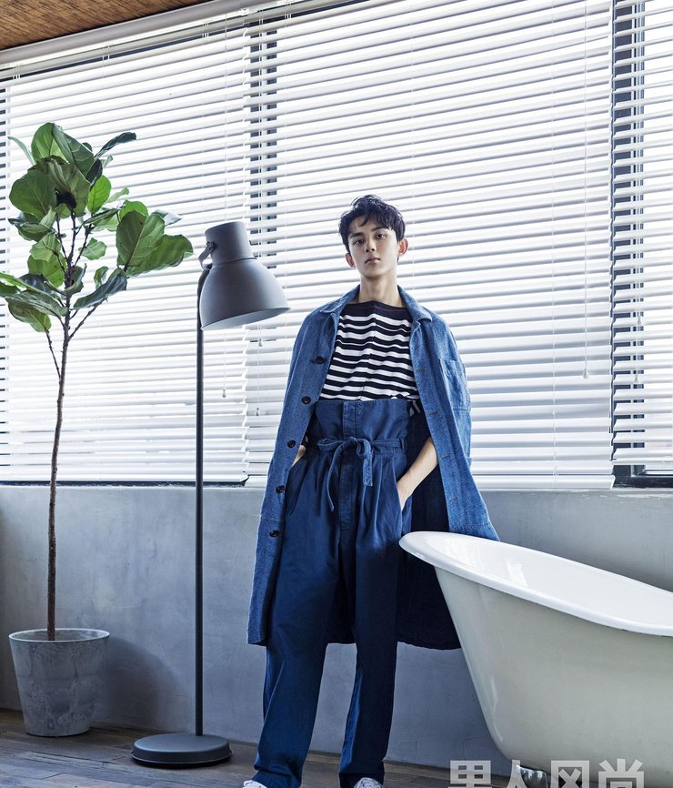 点击大图看下一张：帅气逼人!吴磊深秋时尚大片曝光