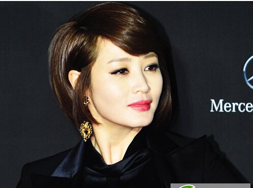 点击大图看下一张：韩女星的短发发型精选