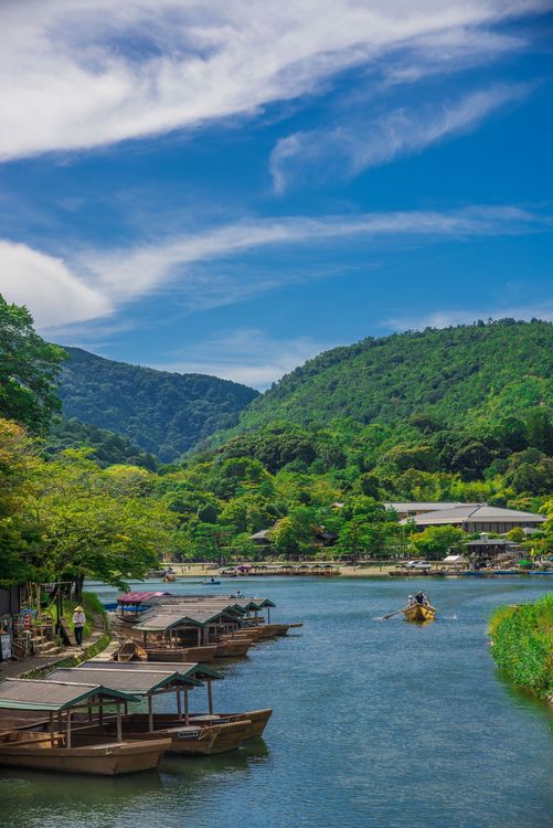 点击大图看下一张：日本岚山