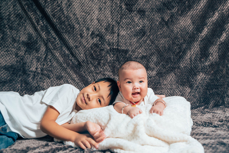 点击大图看下一张:欢乐一家人