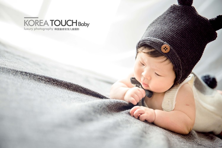 点击大图看下一张：萌娃宝宝真可爱