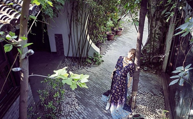 点击大图看下一张：海清初秋写真曝光