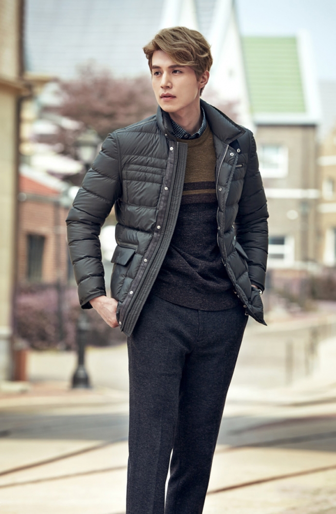 点击大图看下一张：韩国帅哥李栋旭潮男时尚风格写真