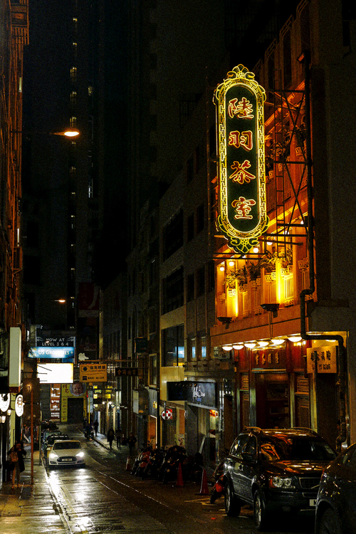 点击大图看下一张：香港日与夜