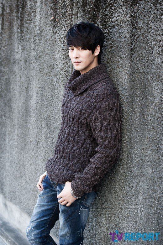 点击大图看下一张：韩国帅哥吴彰锡时尚写真演绎个性魅力