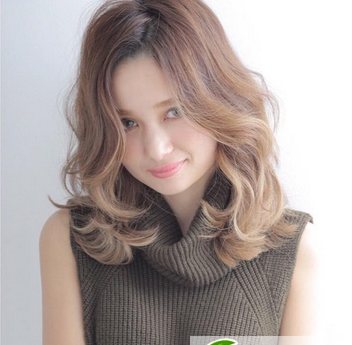 点击大图看下一张：女生韩式刘海发型 脸型和刘海的正确搭配