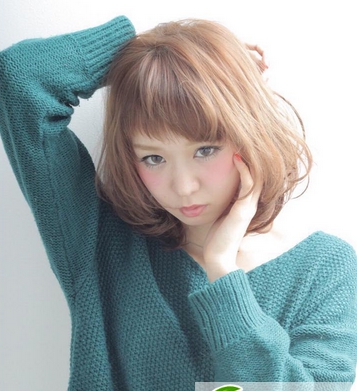 点击大图看下一张：女生韩式刘海发型 脸型和刘海的正确搭配