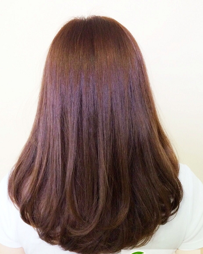 点击大图看下一张:中长发烫卷发发型图片大全