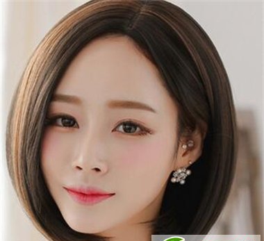 点击大图看下一张：讨喜清新款波波头发型