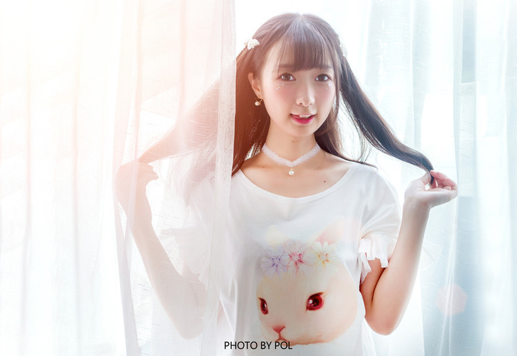 点击大图看下一张：少女情怀总是诗