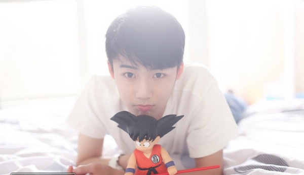 点击大图看下一张:清秀样帅哥图片