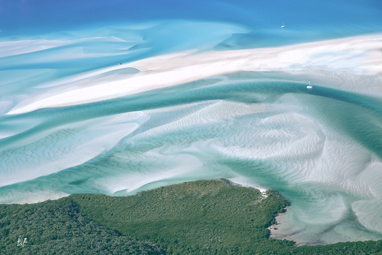 点击大图看下一张：澳洲大堡礁白天堂沙滩航拍
