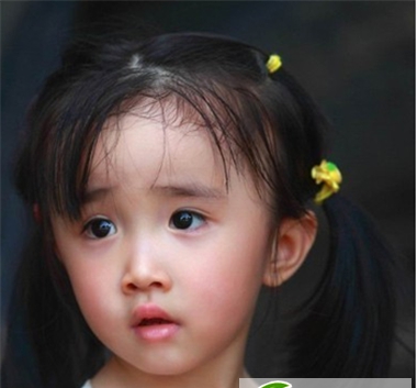 点击大图看下一张：0-3岁女儿童呆萌发型设计集锦