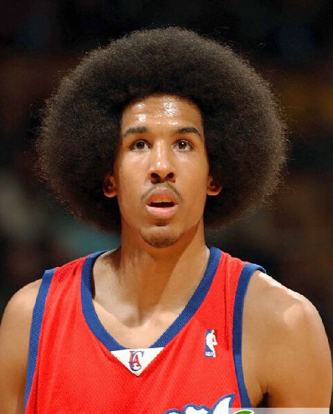 点击大图看下一张：NBA球星爆炸头辫子头合集
