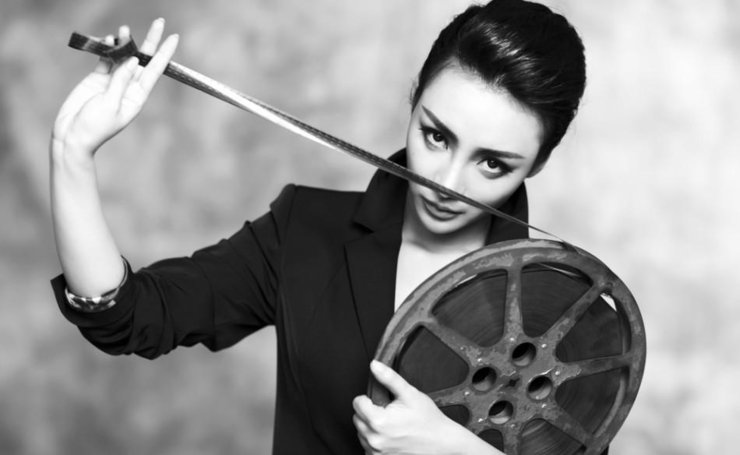 点击大图看下一张:柳岩转变形象拍中性风格大片 冷艳御姐范儿