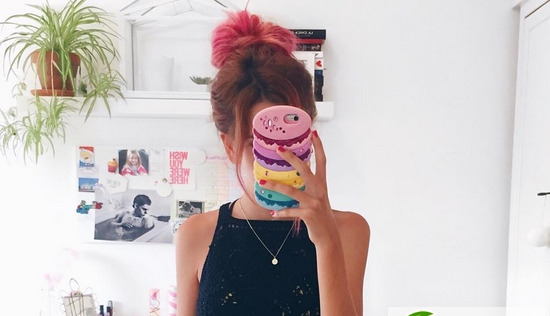 点击大图看下一张：非主流粉色头发 粉色渐变染发效果图