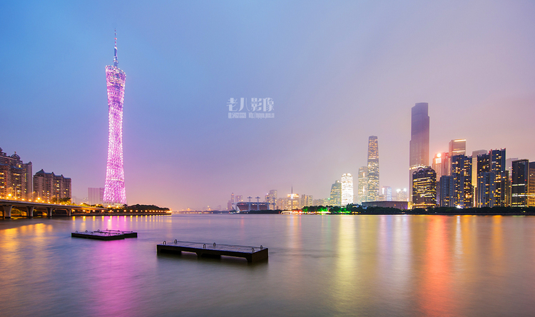 点击大图看下一张：广州珠江灯光