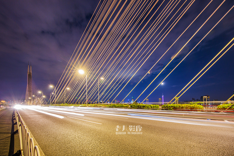 点击大图看下一张：广州珠江灯光