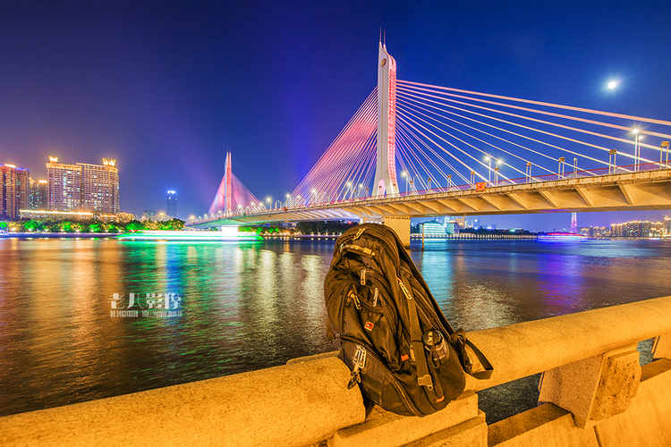 点击大图看下一张：广州珠江灯光