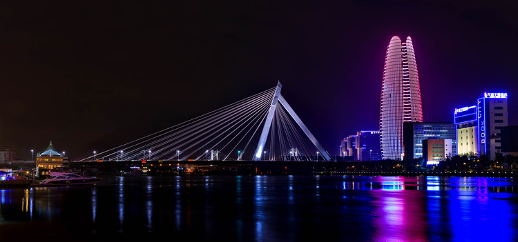 点击大图看下一张：宁波老外滩