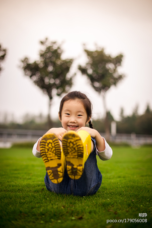 点击大图看下一张：小黄雨鞋
